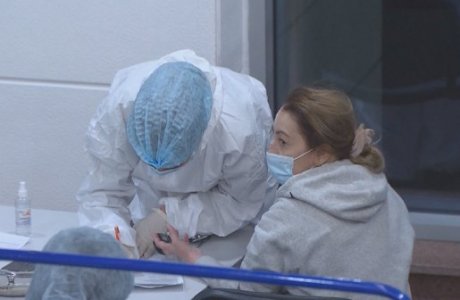 Алматы қаласының миллионыншы тұрғыны коронавирусқа қарсы вакцина салдырды.