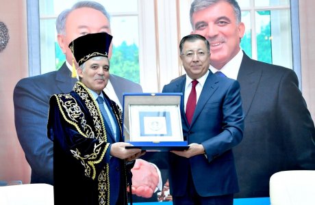 Түркия республикасының 11-ші президенті Абдулла Гүл ҚазҰУ-ға келді